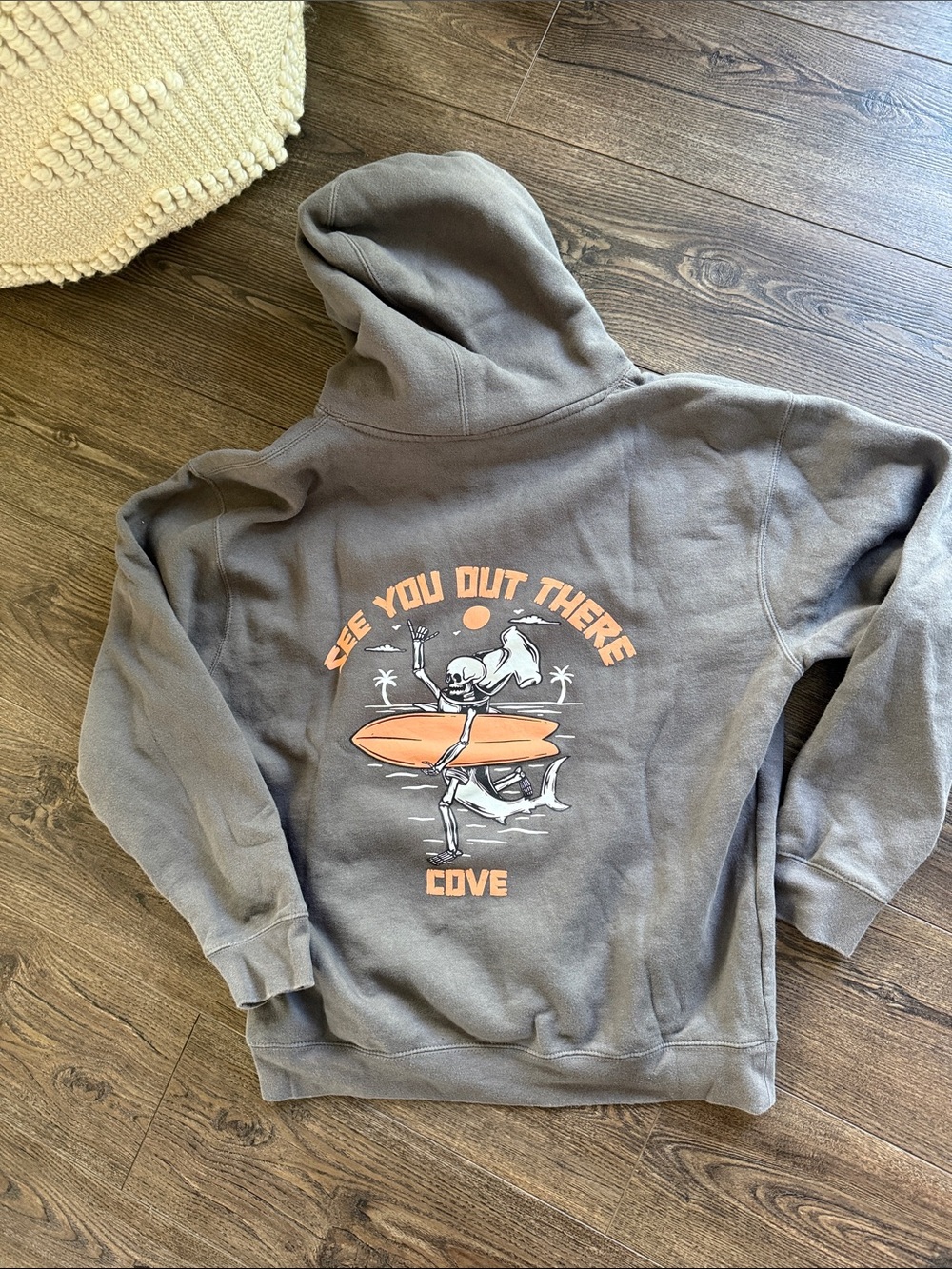 Cove Surf Co. Charcoal Pullover Hoodie with Orange Surf Graphic M - Picture 4 of 4